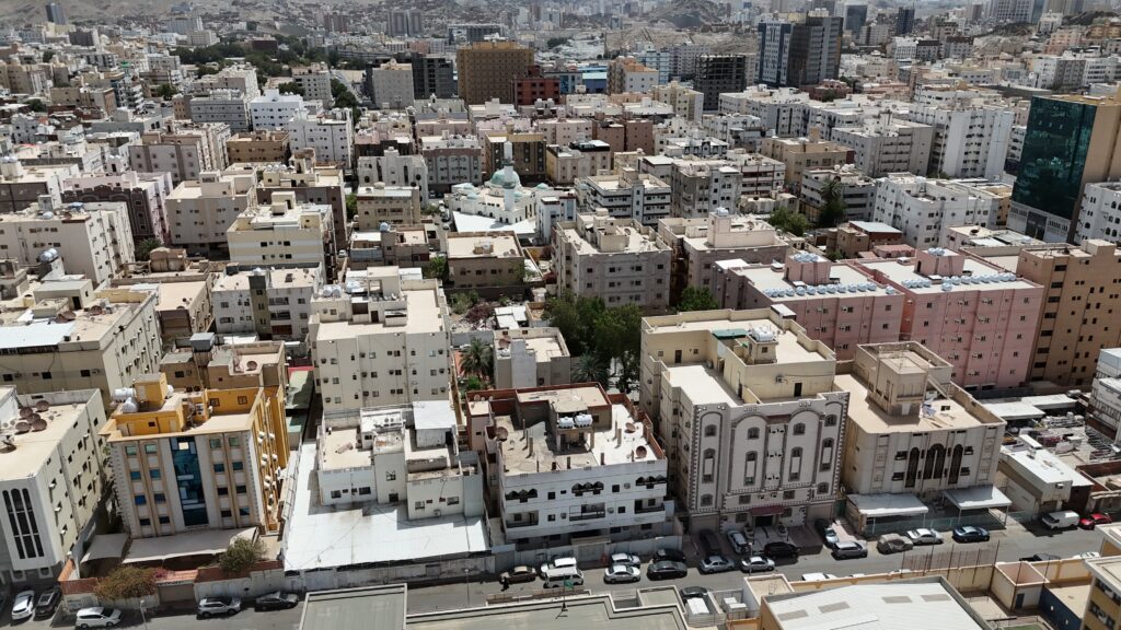 8-عمارة سكنية