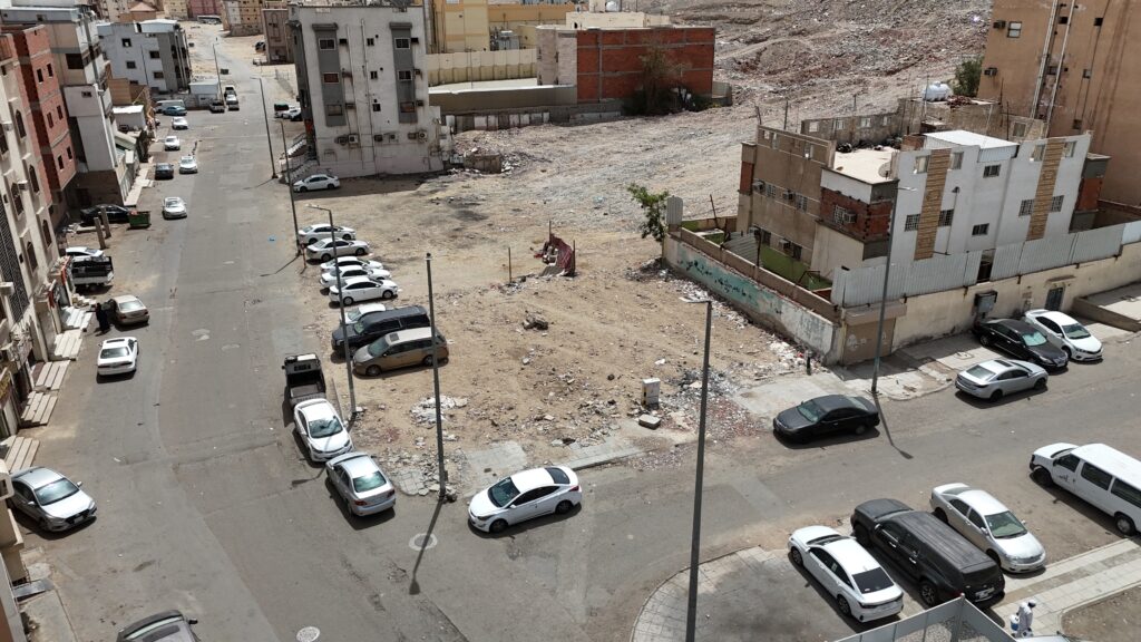 5-أرض سكنية
