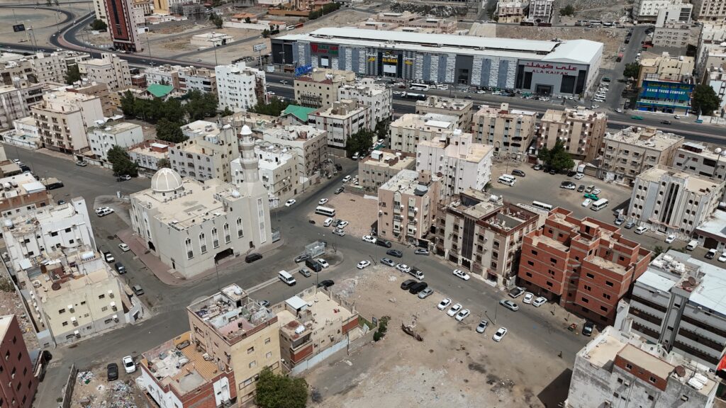 5-أرض سكنية