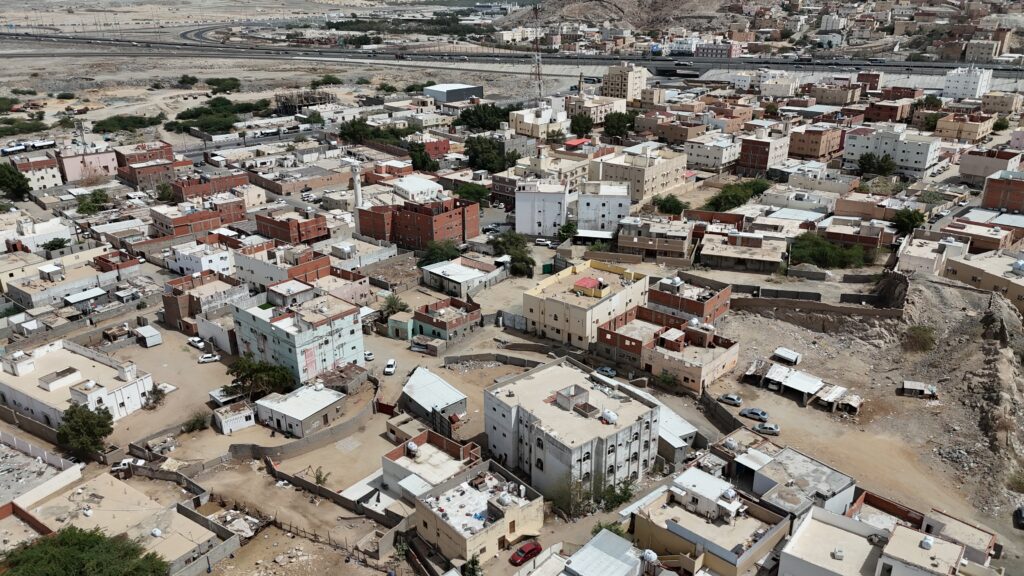 6-عمارة سكنية
