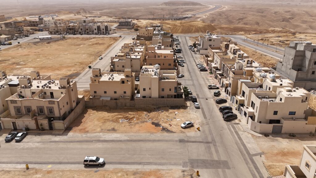 1-أرض سكنية بحي لبن بمساحة 400 م² في مدينة الرياض
