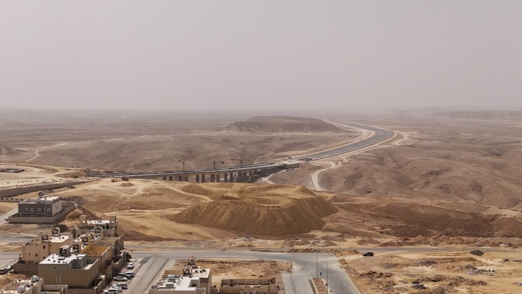 3-أرض سكنية في حي ظهرة لبن بمساحة 900 م² في مدينة الرياض