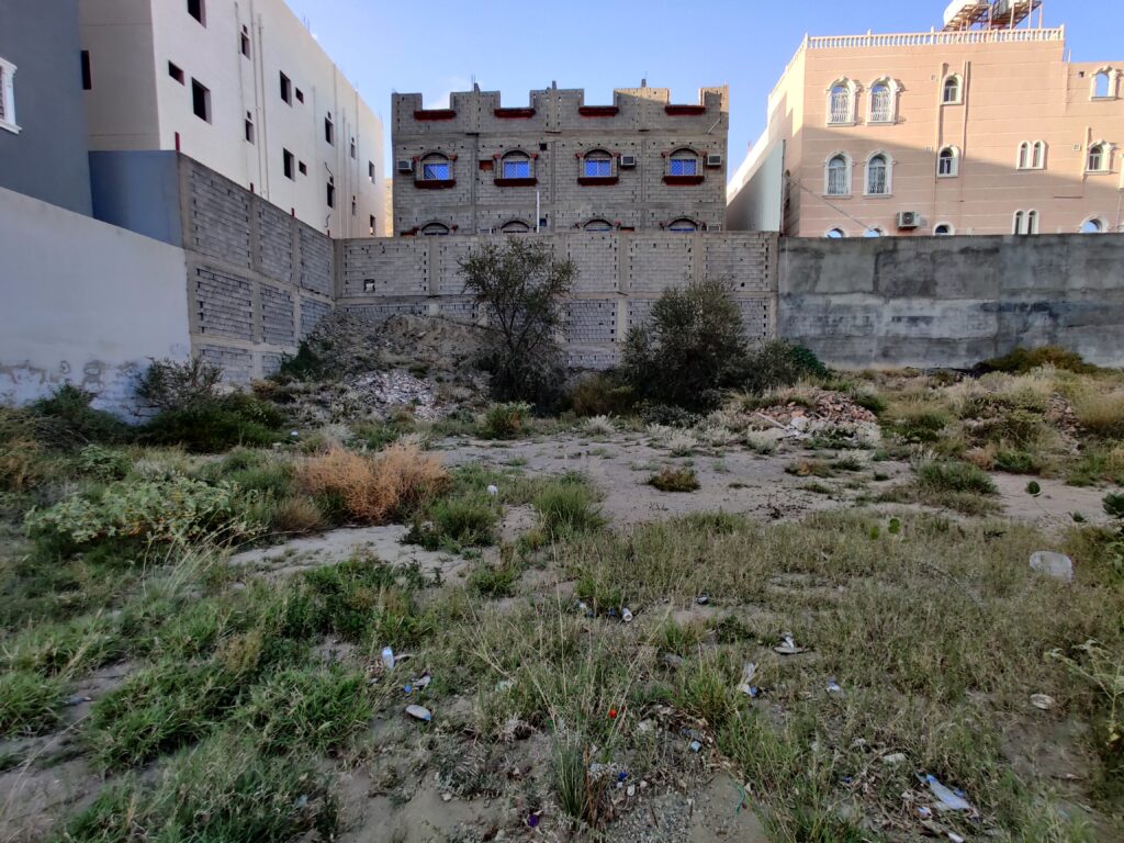 5-أرض سكنية5 بحي الكدى فى الطائف