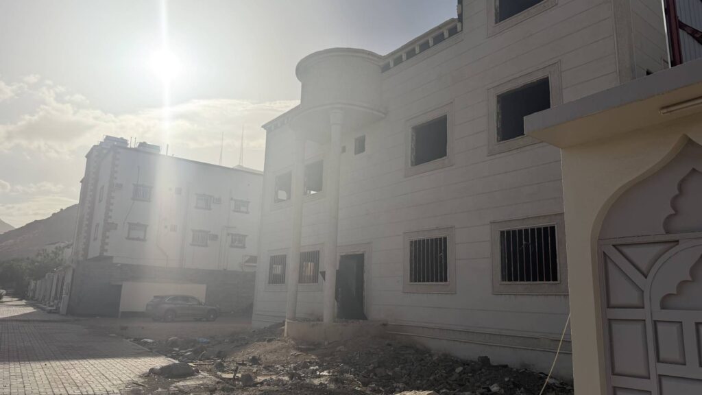 فيلا سكنية 490.5م2 امتداد شمال الضباط المعدل