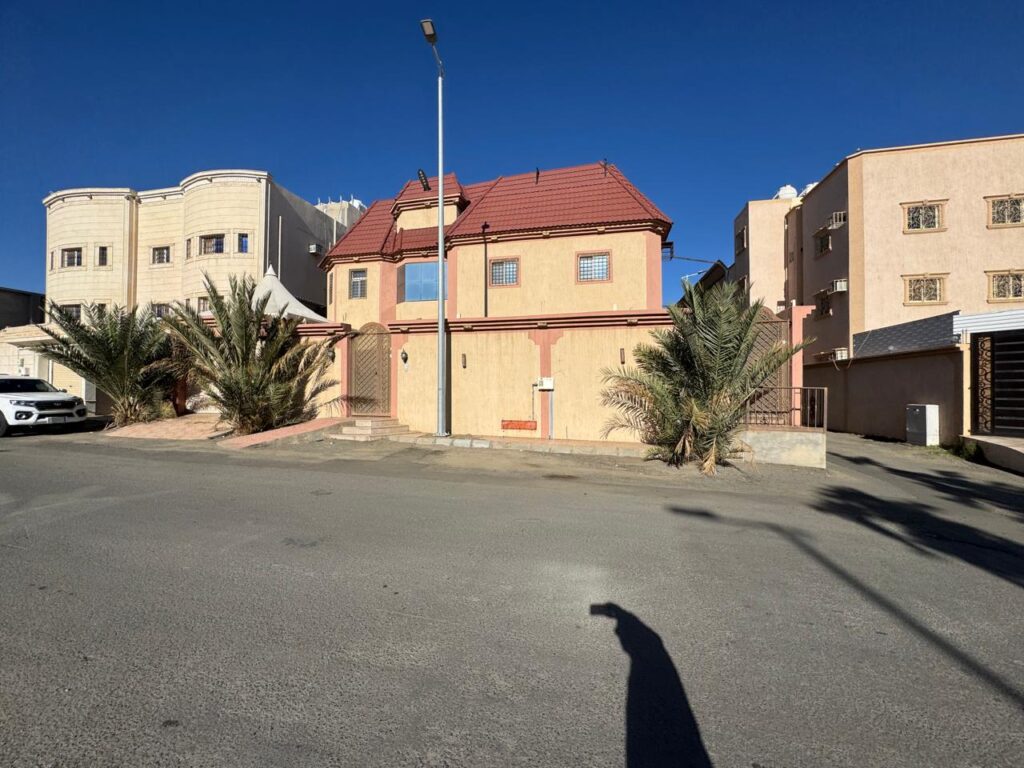 23-فيلا سكنية – مخطط سعيد بن مبطى وعوضه بريدى