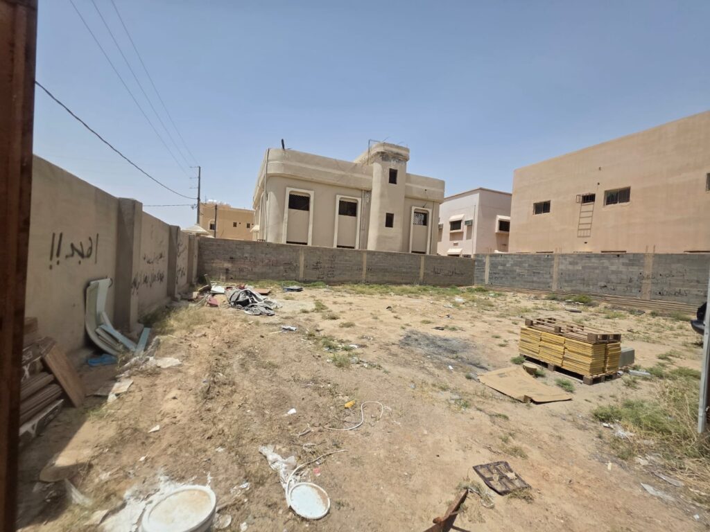 1-أرض سكنية 400م2 بحي الفيصلية