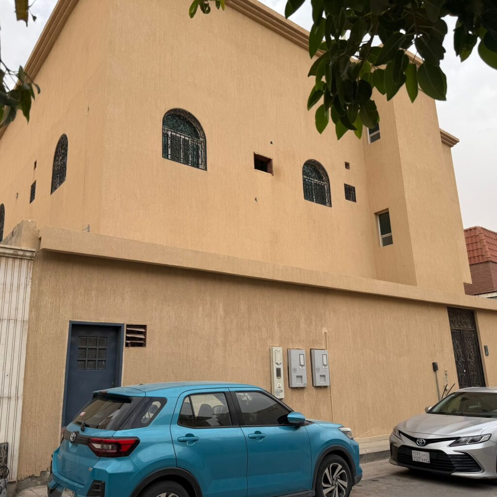 3-فيلا سكنية بحي العليا بمساحة 560 م² في مدينة الرياض