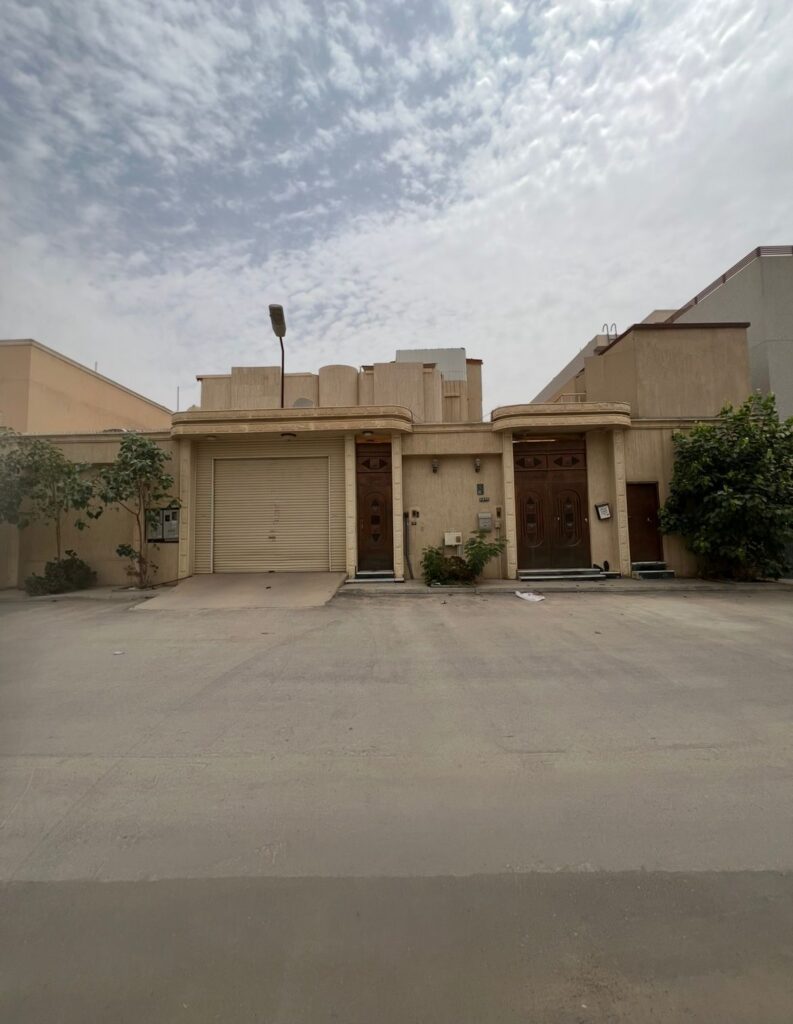 1-فيلا سكنية بحي المرسلات بمساحة 681.3 م² في مدينة الرياض
