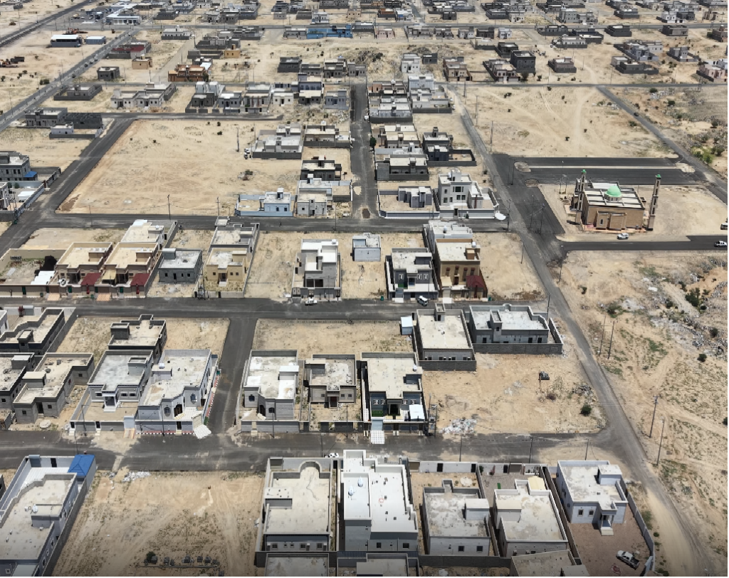 12-فيلا سكنية 600م2 بحي 110 / 1427 / ع / 9