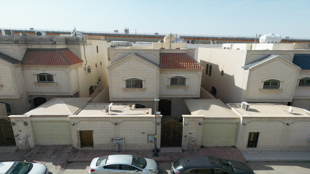 3-فيلا سكنية /375م /ظهرة البديعة