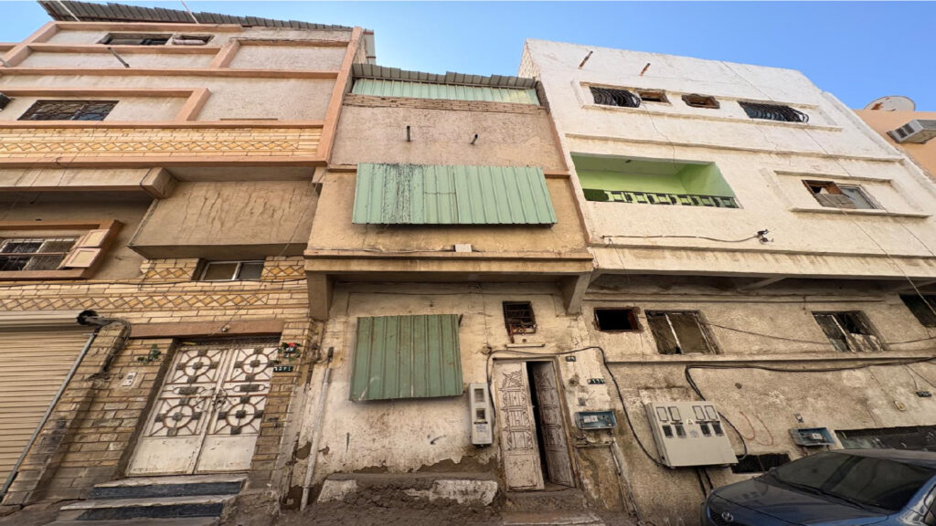 11-بيت شعبي بمساحة 102.83 م ( الطائف – الشرقية )
