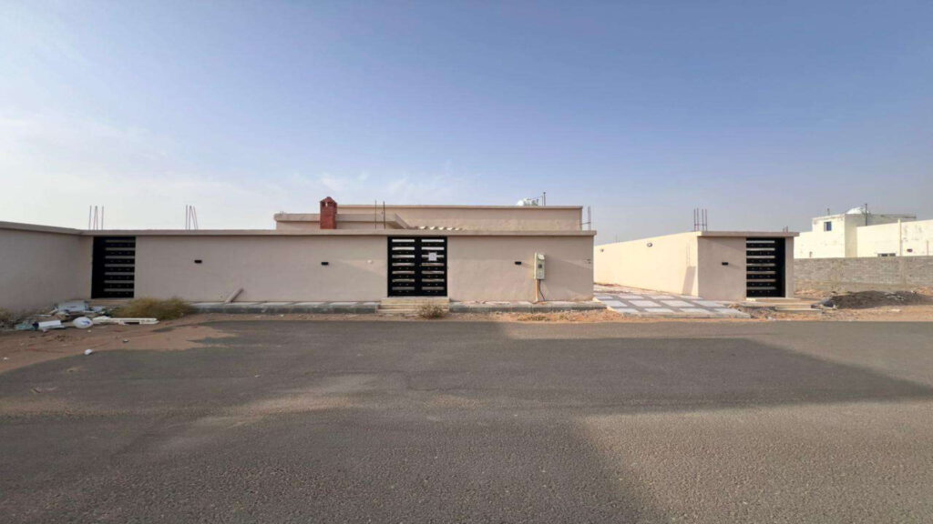 16-دور أرضي بمساحة 600 م ( رنية – الجدر الشرقي )