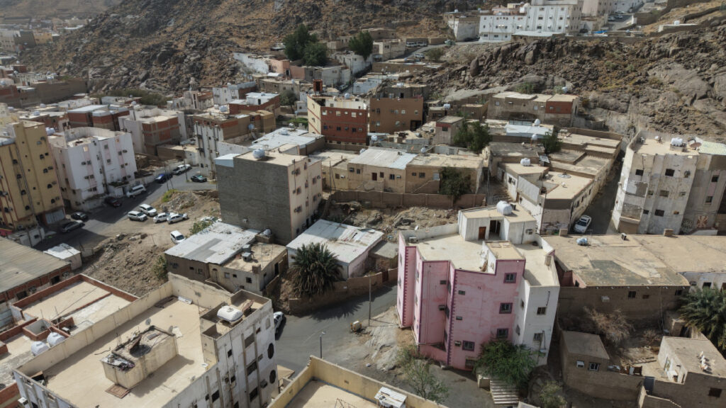 2-بيت شعبي بـحـي المـعـابـدة