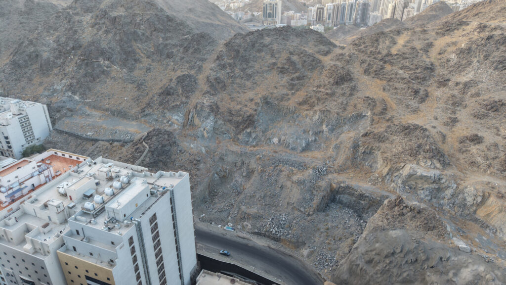 8-ارض سكنية بــمـحبس الـجن