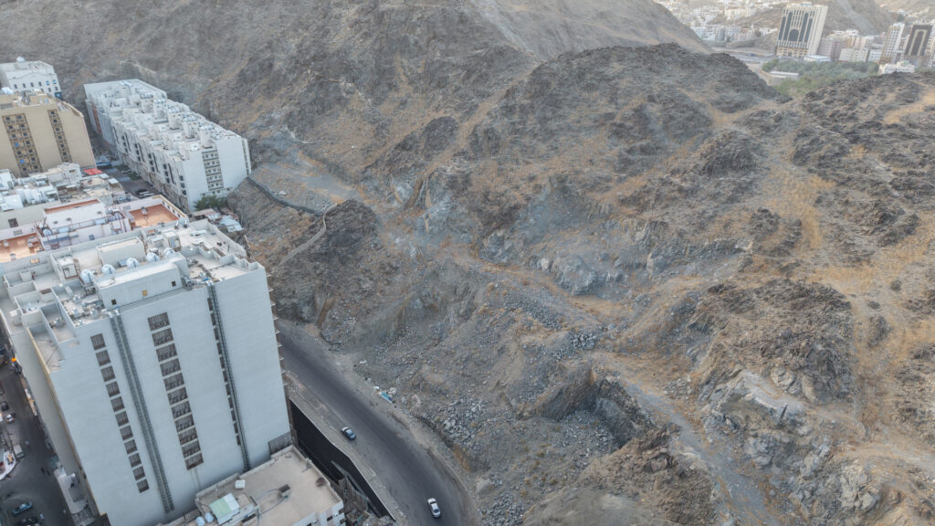 8-ارض سكنية بــمـحبس الـجن