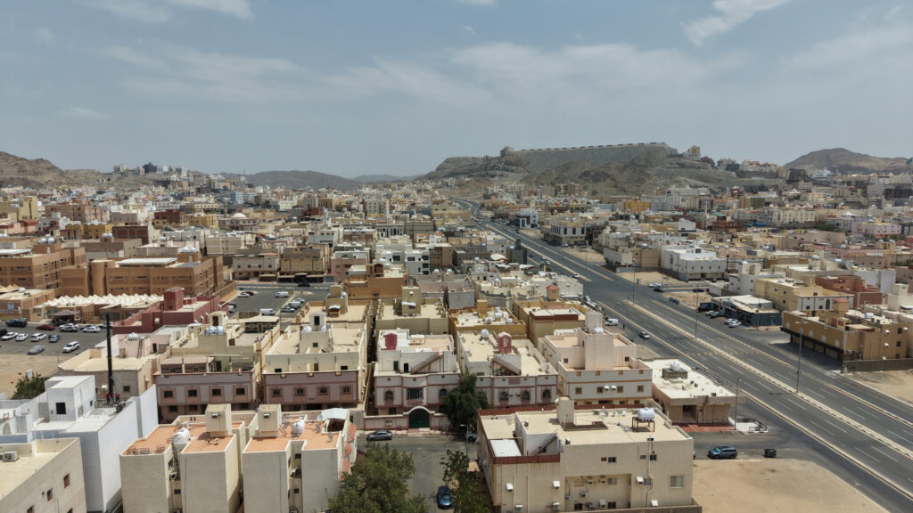 12-فيلا بمخطط التخصصي المعتمد