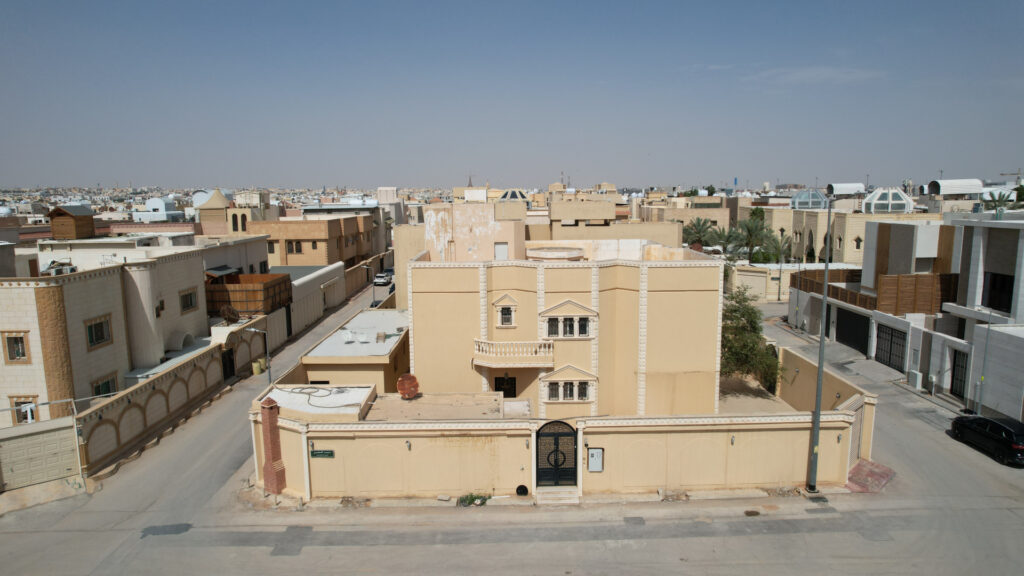 2-فيلا سكنية في حي المرسلات بمدينة الرياض