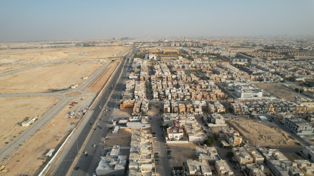 5-أرض سكنية في حي النرجس بمدينة الرياض