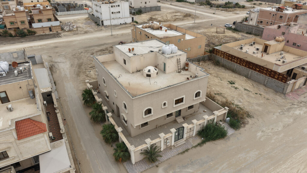 9-فيلا سكنية في ضاحية الملك فهد
