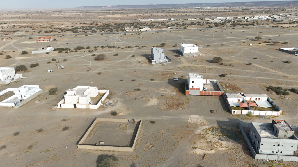 24-ارض سكنية