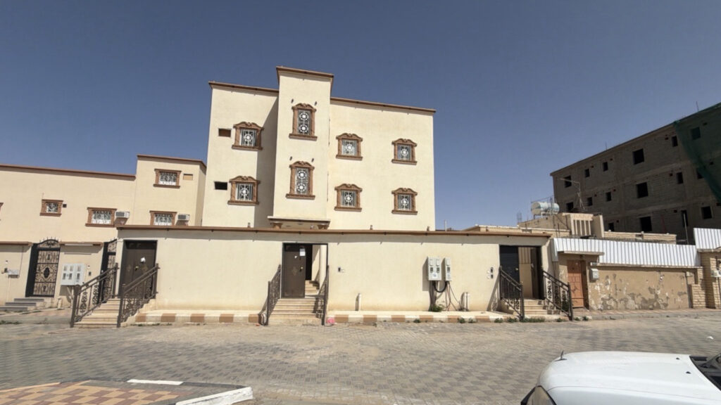 2-عمارة سكنية في مخطط حي الفهد بمساحة 505م قطعة رقم 663