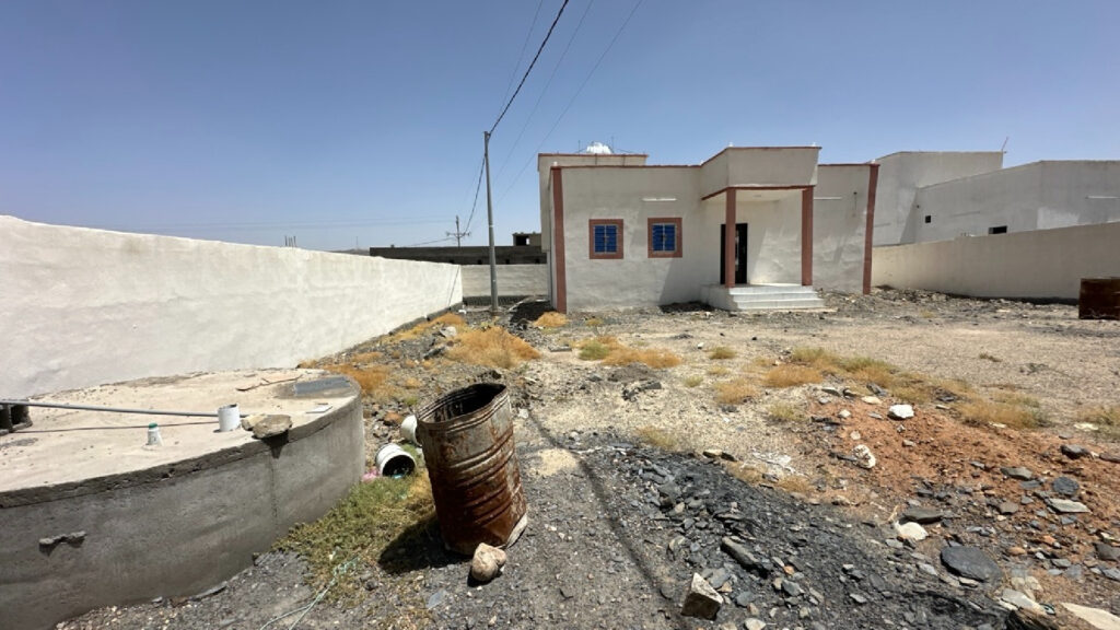 12-فيلا سكنية بمساحة 640م قطعة رقم 298