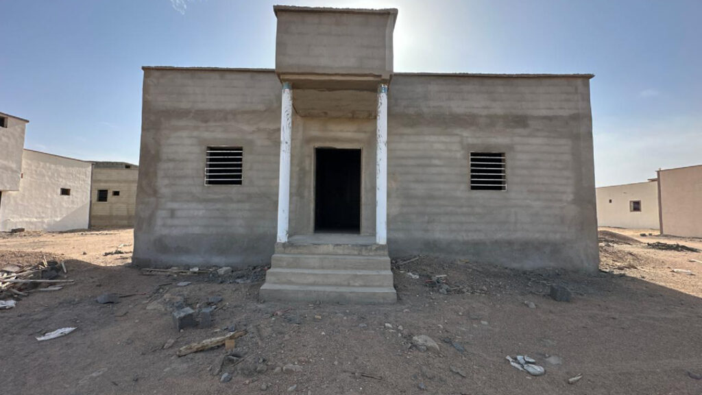 18-فيلا سكنية بمساحة 1200م قطعة رقم 1384