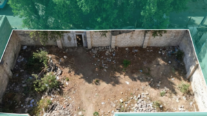 12-أرض سكنية مسورة – العزيزية