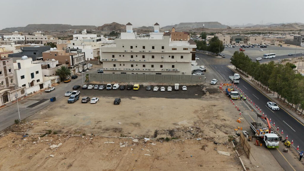 4-أرض سكنية