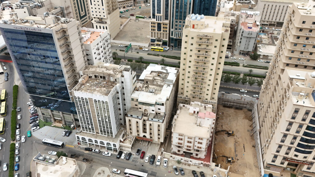 2-عمارتين على طريق الطائف