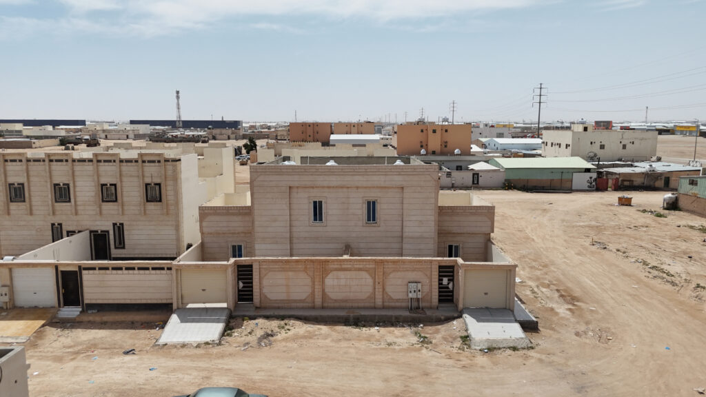 13-فيلا سكنية بمساحة 430 م² في مدينة حفر الباطن