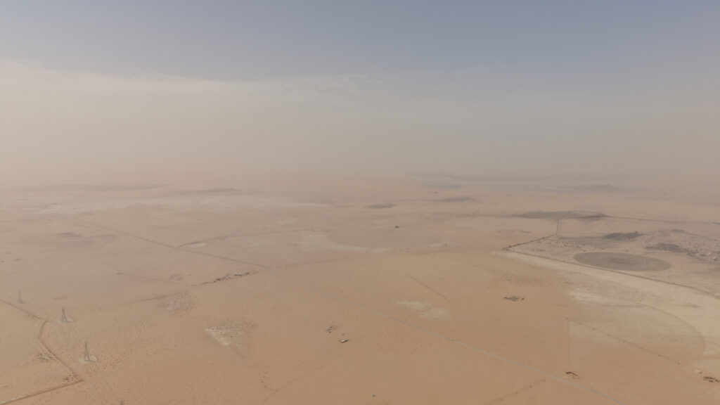 9- أرض زاعية