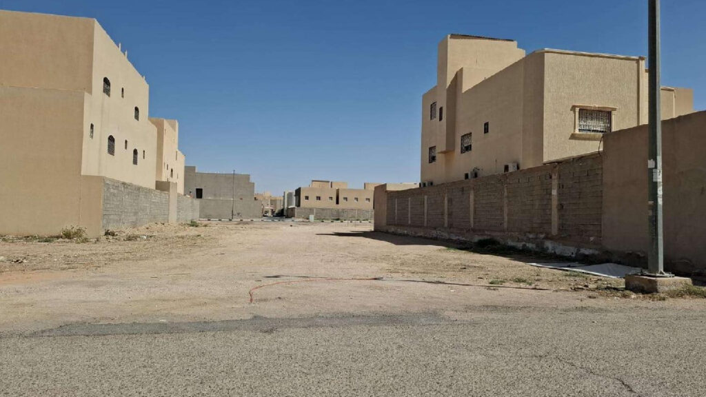 17-أرض سكنية