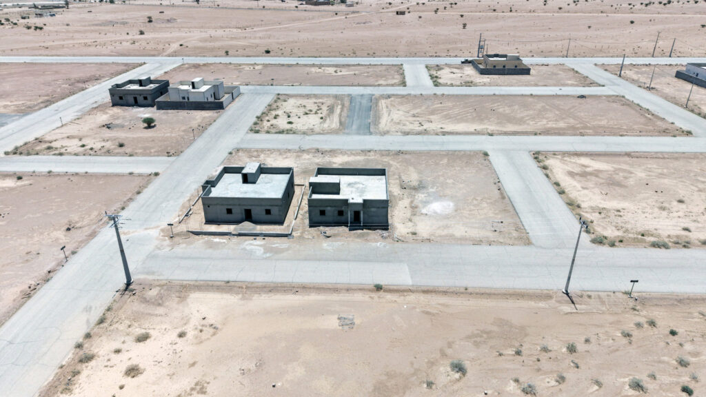 13- فيلا سكنية – قيد الإنشاء بمساحة 400 م² في مدينة الرين