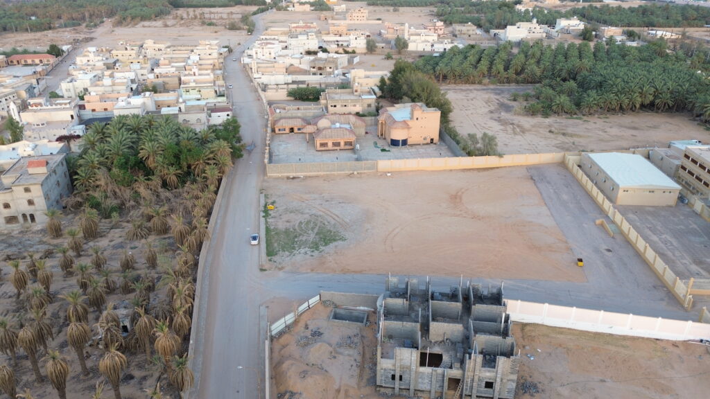 4-أرض سكنية716.95م2 بحي اللدلم الشمالي