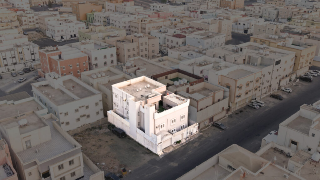 4- فيلا سكنية بمساحة 400 م² في مدينة خميس مشيط