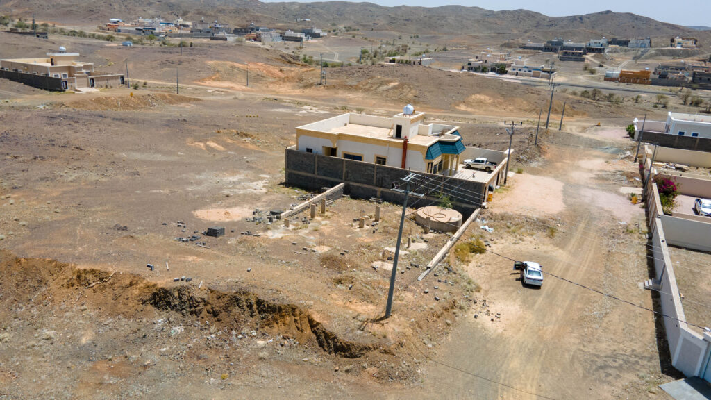 20-أرض سكنية بمساحة 594 م²