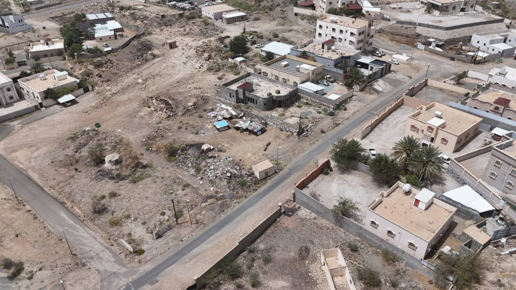 2-ارض سكنية شيعة بن زياد بمساحة 700 م² في مدينة العقيق