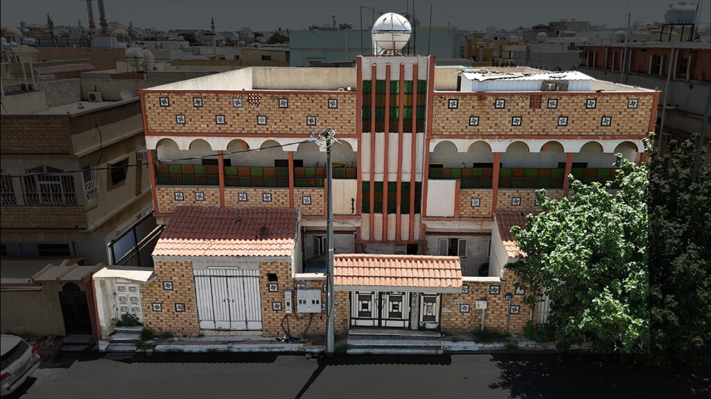 5- عمارة سكنية بمساحة 600 م² في مدينة خميس مشيط