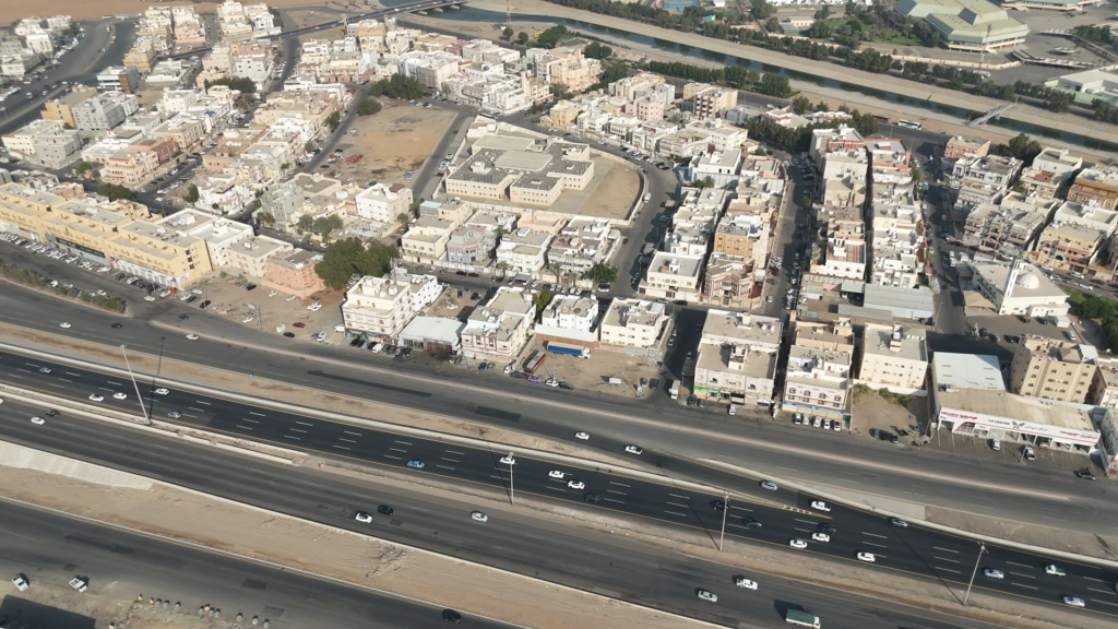 13-أرض سكنية 600م20بحي الجوهرة