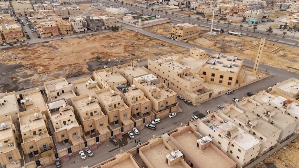 6-فيلا سكنية 360م2 بحي طويق