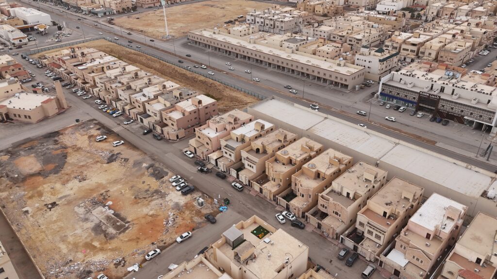 5-فيلا سكنية 375م2 بحي طويق
