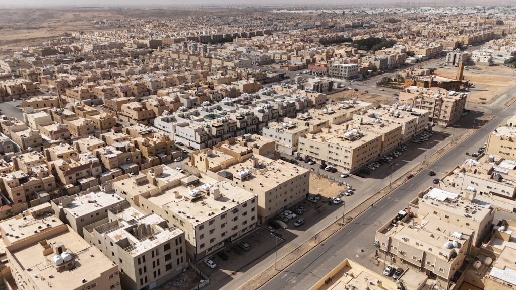4-شقة سكنية 224م2 بحي بدر