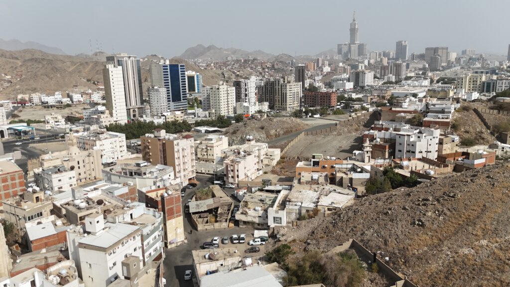 14-ارض سكنية مقام عليها مباني بحي الشهداء بمساحة 582.22 م² في مدينة مكة المكرمة – العاصمة المقدسة