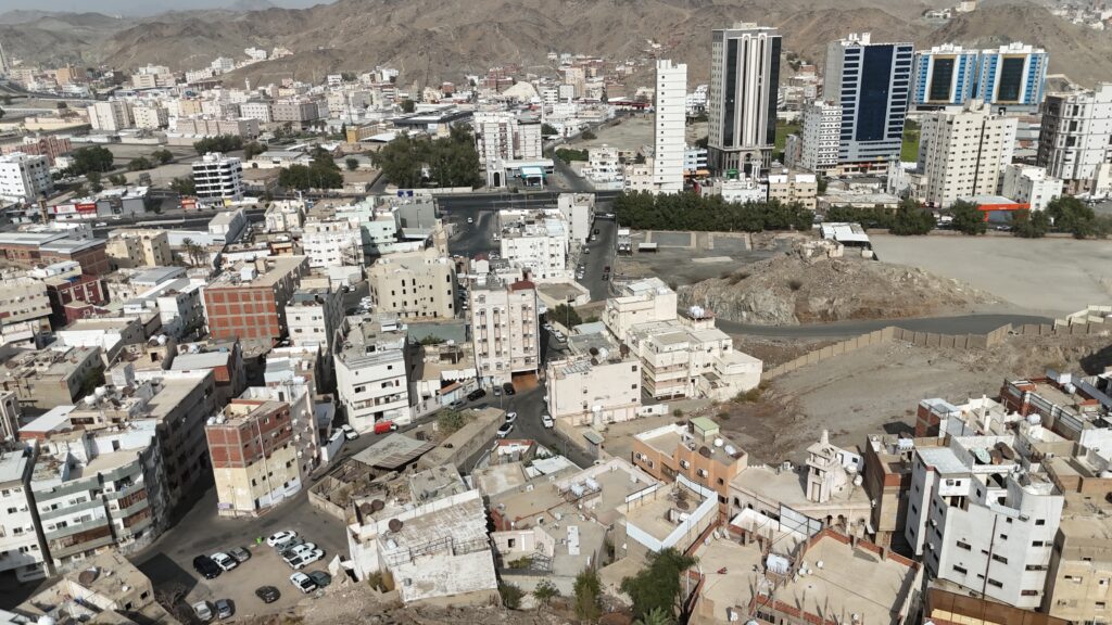 14-ارض سكنية مقام عليها مباني بحي الشهداء بمساحة 582.22 م² في مدينة مكة المكرمة – العاصمة المقدسة