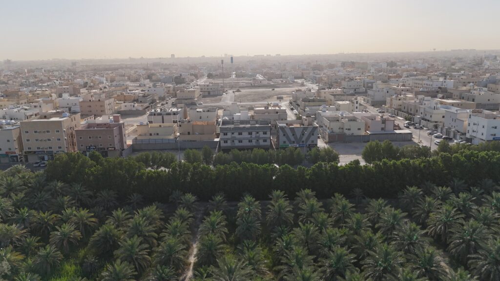 4-عمارة سكني تجاري 500م2 جنوب الهفوف