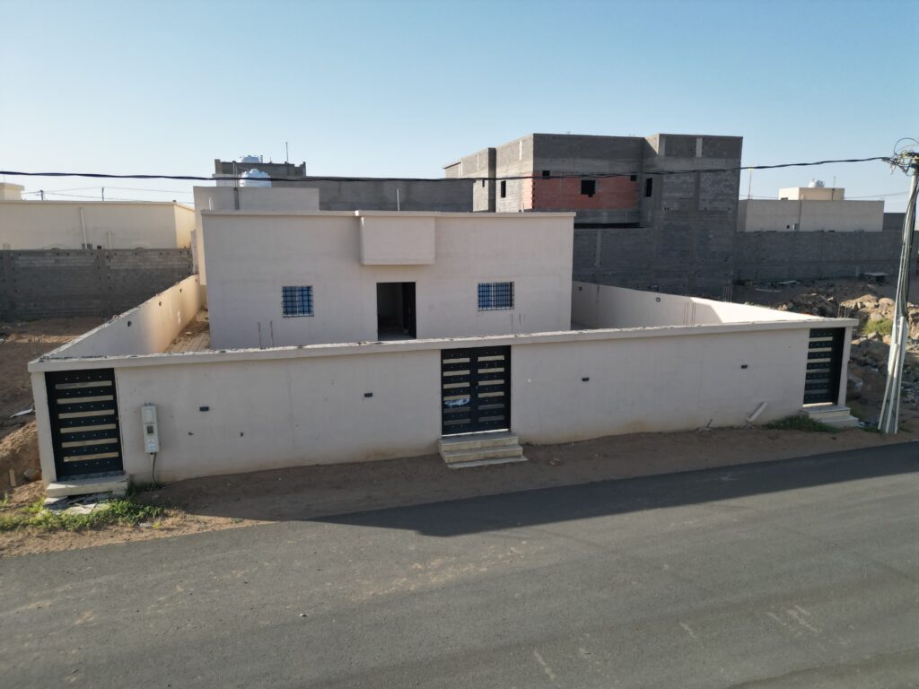 4-فيلا سكنية دور واحد 600م2 بحي الجدر الشرقي