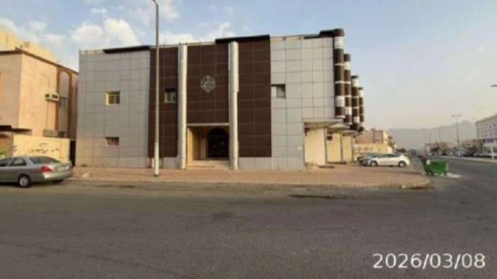 7- عمارة تجارية سكنية – المقام