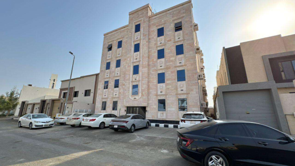 13- شقة سكنية عمر العقار 5 سنوات بمساحة 194.89 م ( جيزان – الرحاب ) بصك 398552026627