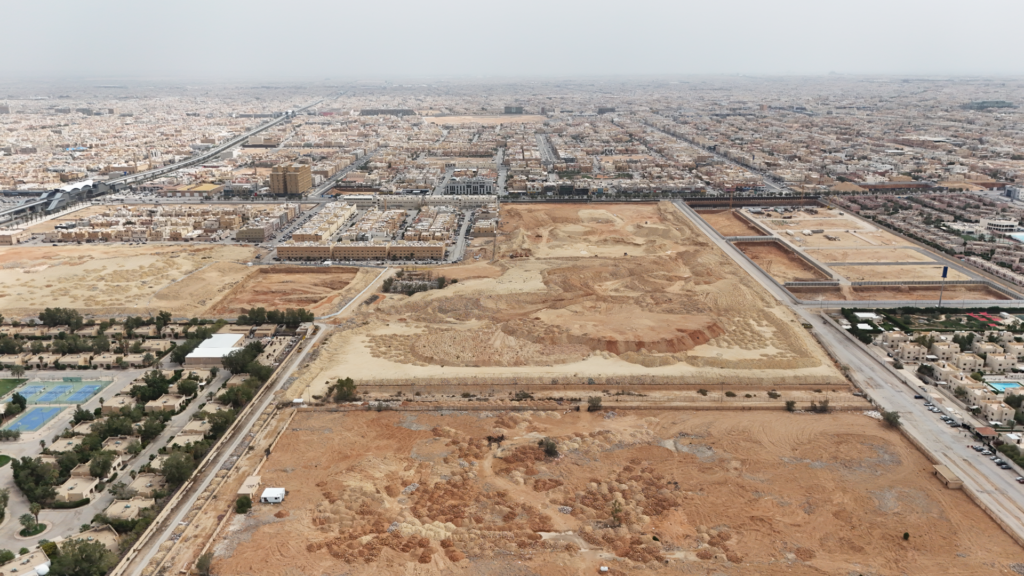 7- ارض سكني بمساحة 84924 م² في مدينة الرياض